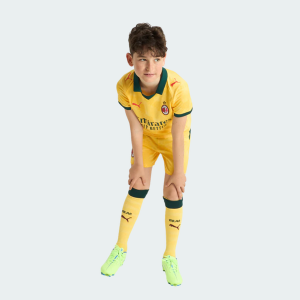Kit Infantil Milan III 25/26